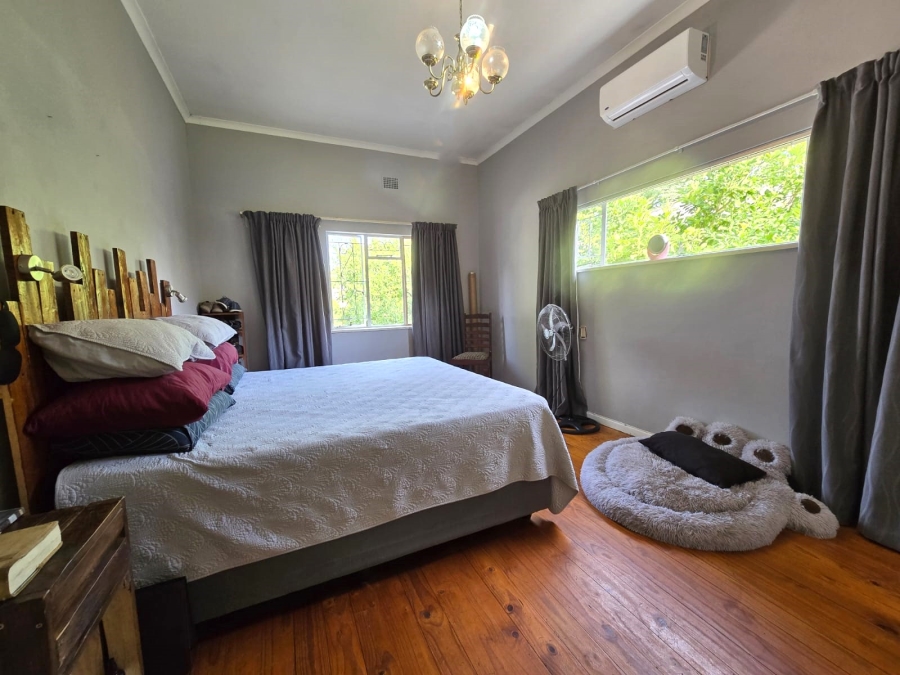5 Bedroom Property for Sale in Lemoenkloof Western Cape